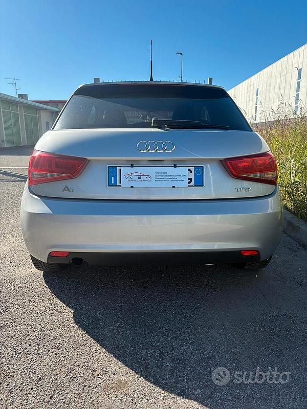 Usata Audi A1 Comfort 86 CV (63 kW) 2011 Grigio Utilitaria