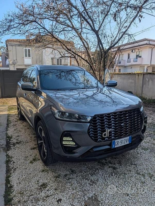 Grigio Usata 2023 DR DR 6.0 SUV | 24.900 € (Molto cara) - Immagine 1/4