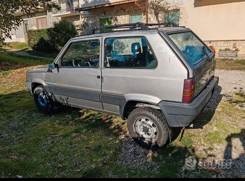 Usata Fiat Panda 4x4 Club 54 CV (39 kW) 1998 Grigio Utilitaria