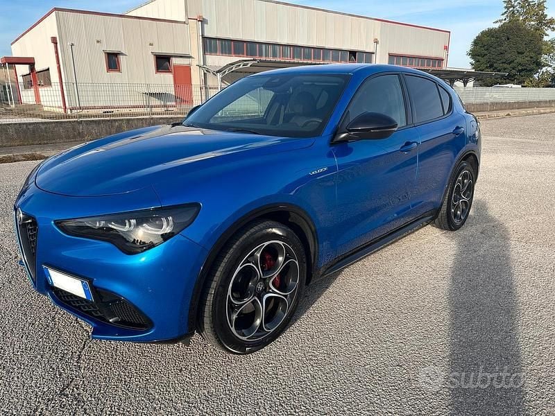Usata 2023 Alfa Romeo Stelvio SUV | 38.000 € (Cara) - Immagine 1/4