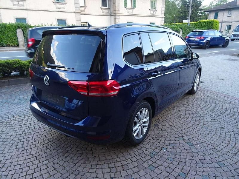 Usata VW Touran Style 150 CV (110 kW) 2018 Blu/azzurro Monovolume