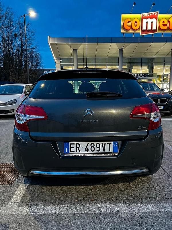 Usata Citroën C4 92 CV (67 kW) 2013 Grigio Berlina