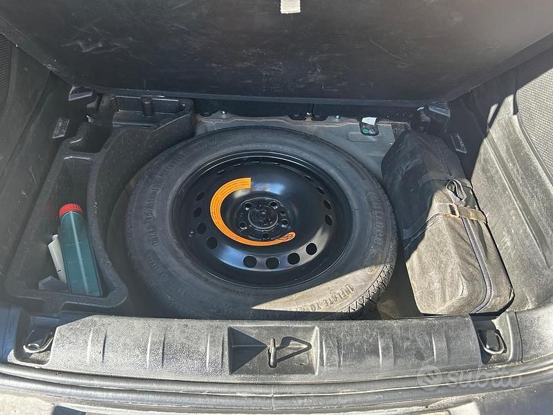 Usata Jeep Renegade Limited 140 CV (102 kW) 2015 SUV