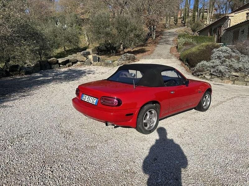 Usata Mazda MX5 90 CV (66 kW) 1996 Cabrio