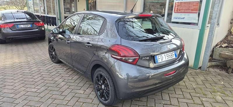 Usata Peugeot 208 Active 75 CV (55 kW) 2016 Other Utilitaria