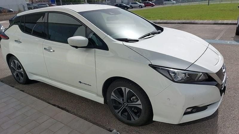 Usata Nissan Leaf Tekna 89 kW (122 CV) 2019 Utilitaria
