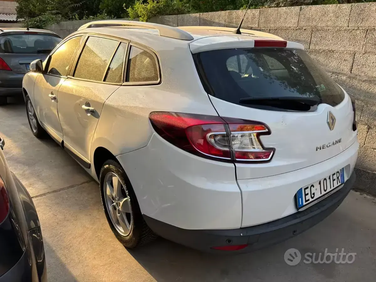 Usata Renault Mégane GrandTour 110 CV (80 kW) 2011 Bianco Station wagon
