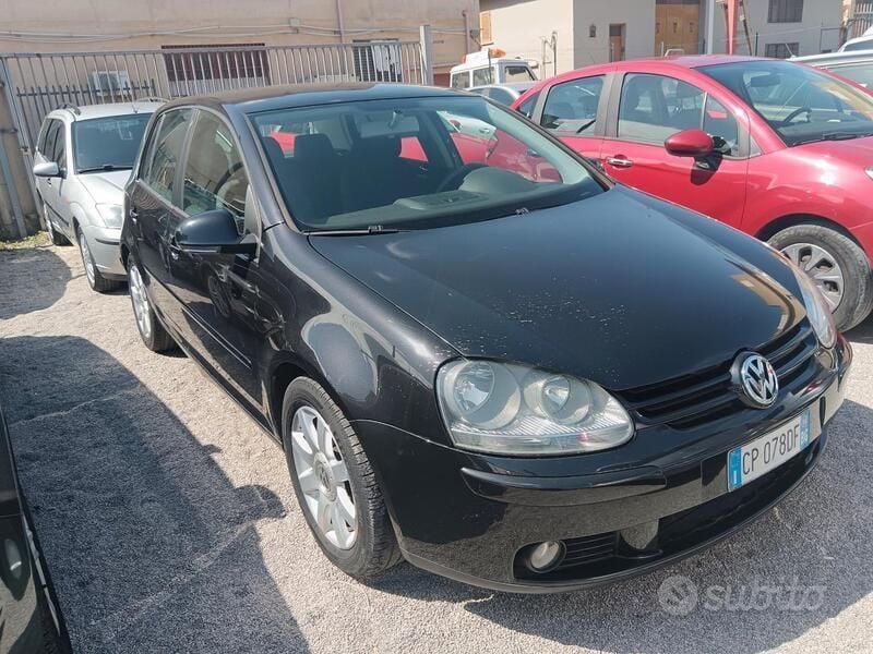 Usata VW Golf IV Sportline 115 CV (84 kW) 2004 Nero Berlina
