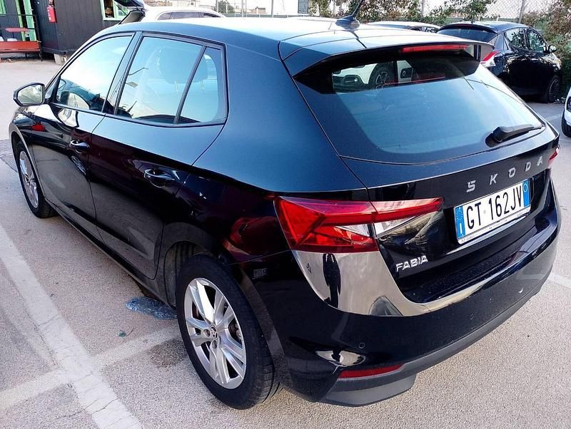 Usata Skoda Fabia Selection 80 CV (58 kW) 2024 Nero Utilitaria