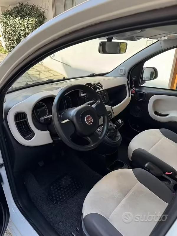 Usata Fiat Panda 69 CV (50 kW) 2016 Bianco Utilitaria