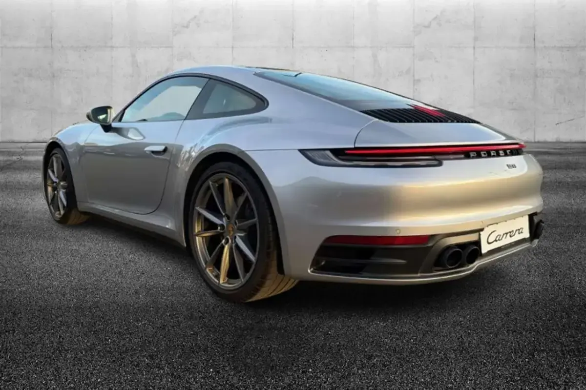 Usata Porsche 911 Carrera 385 CV (283 kW) 2020 Argento Coupé