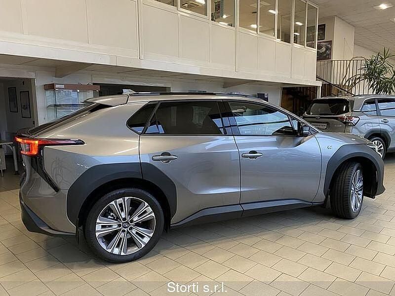 Usata Subaru Solterra 160 kW (218 CV) 2022 Grigio SUV