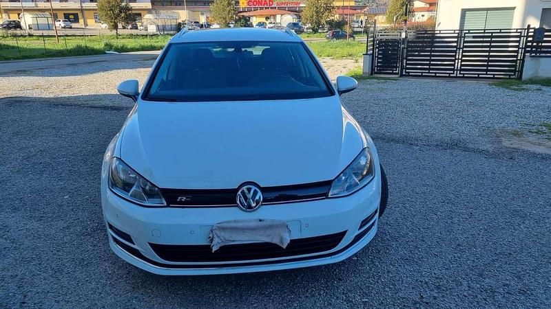 Usata VW Golf VII Highline 110 CV (80 kW) 2015 Station wagon
