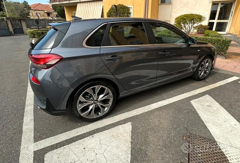 Usata Hyundai i30 N Line 136 CV (100 kW) 2019 Grigio Berlina