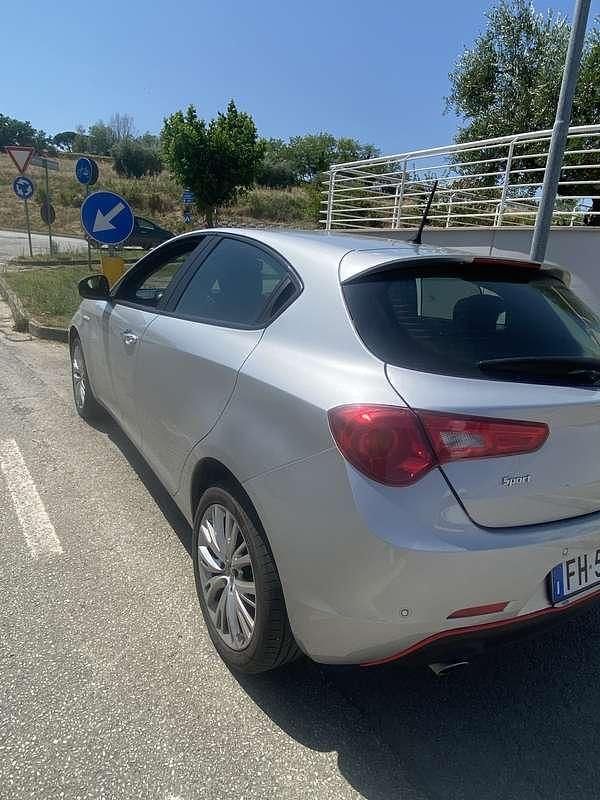 Usata Alfa Romeo Giulietta Progression 120 CV (88 kW) 2017 Utilitaria