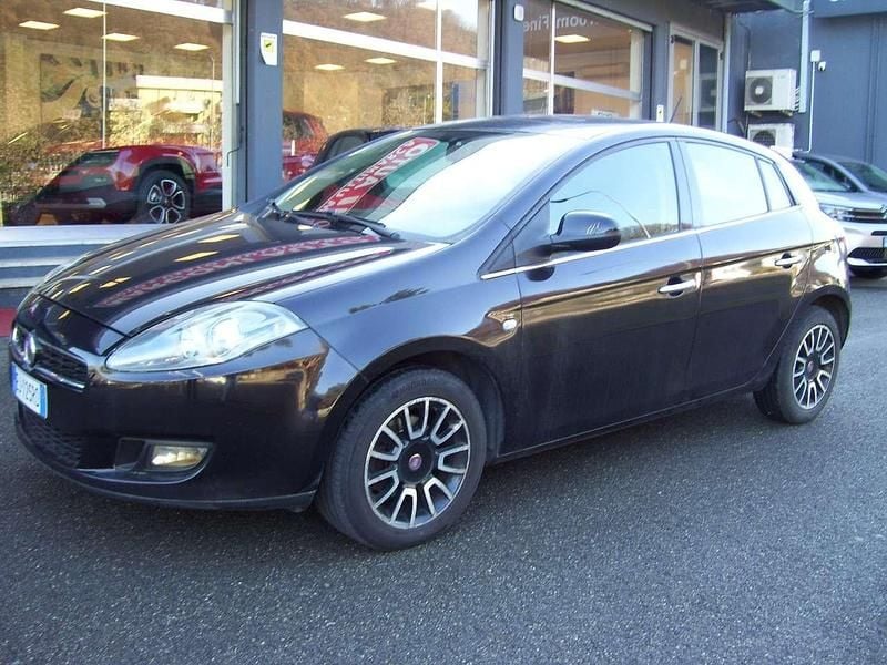 Nero Usata 2011 Fiat Bravo Dynamic Due volumi | 4000 € (Buon prezzo) - Immagine 1/4