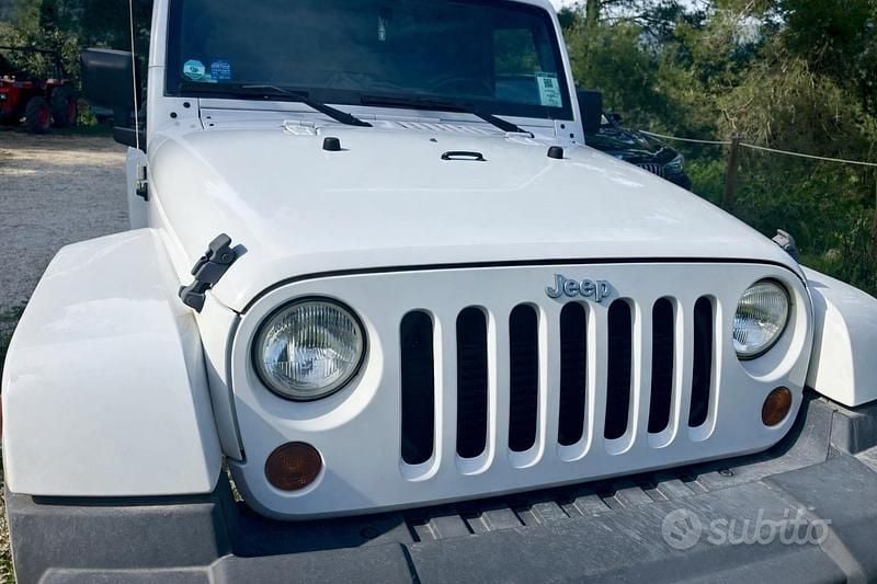 Usata Jeep Wrangler 200 CV (147 kW) 2011 Bianco SUV