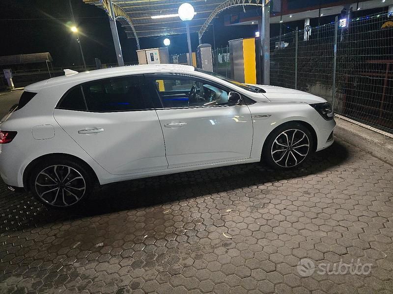 Usata Renault Mégane IV 116 CV (85 kW) 2018 Bianco Berlina