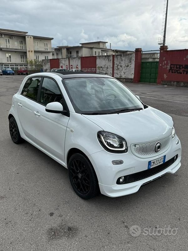 Usata Smart ForFour Prime 90 CV (66 kW) 2018 Bianco Utilitaria