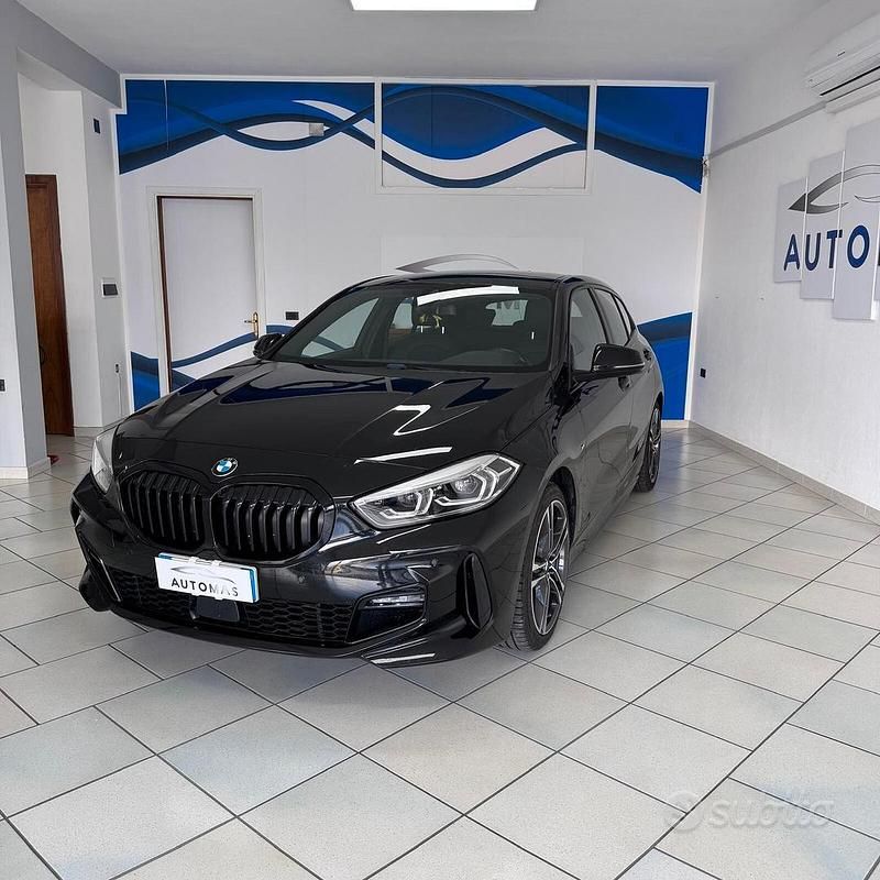 Usata BMW 118 M Sport 149 CV (109 kW) 2022 Nero Utilitaria