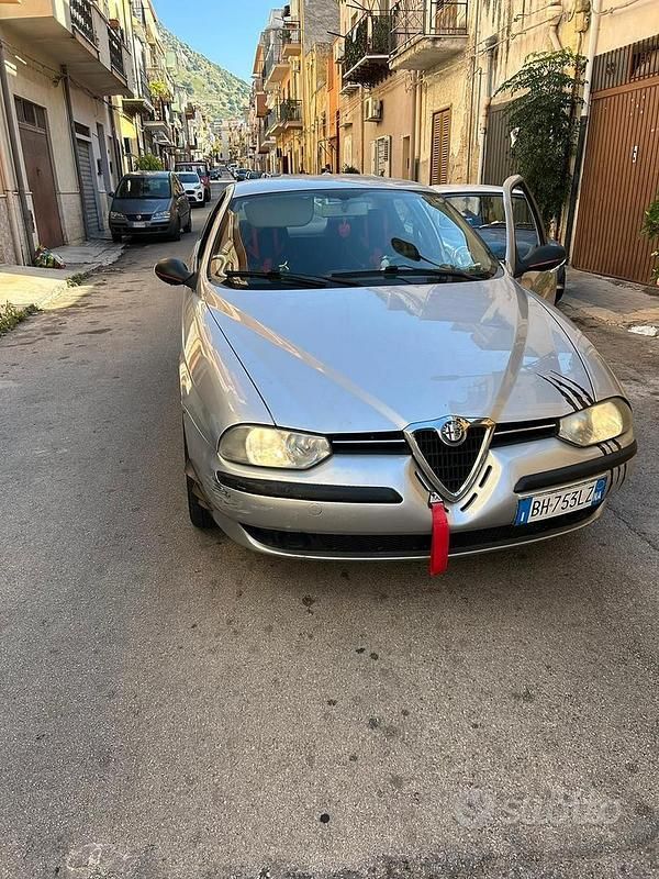 Grigio Usata 2000 Alfa Romeo 156 Tre volumi | 800 € (Super prezzo) - Immagine 1/3