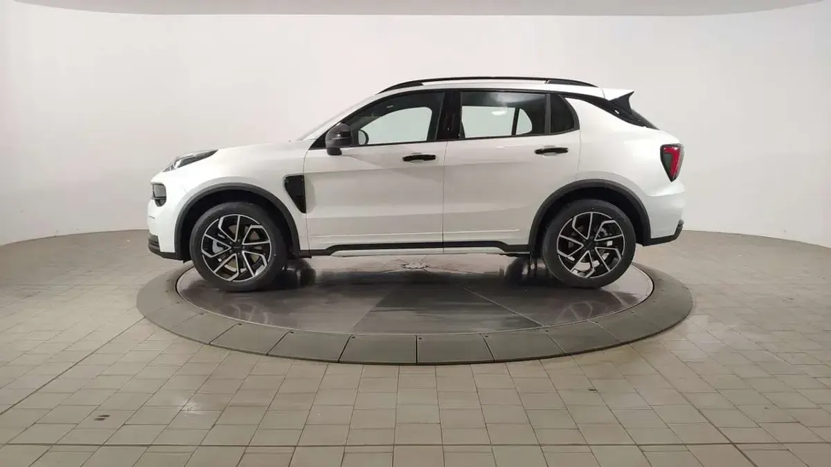 Nuova Lynk & Co 01 139 CV (102 kW) 2025 Chrystal white metallizzato SUV