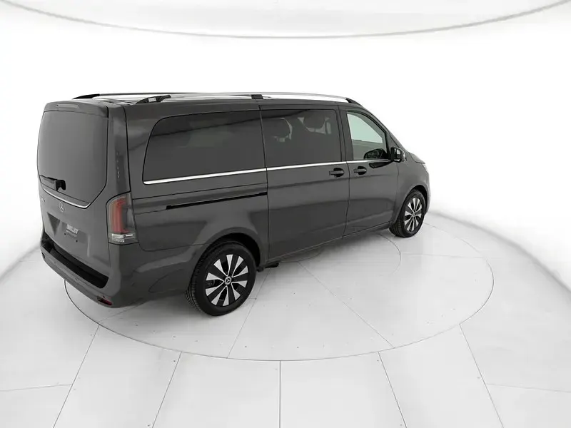 Usata Mercedes V300 Avantgarde 236 CV (173 kW) 2025 Grigio Monovolume