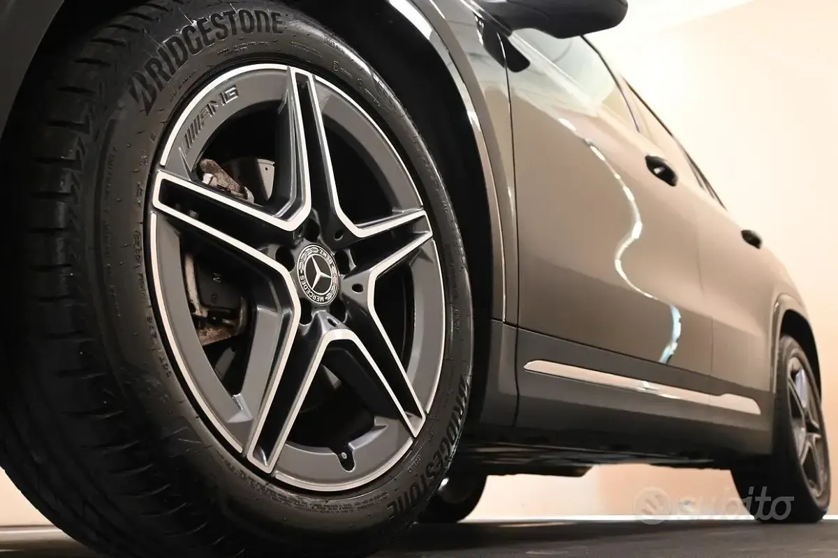 Usata Mercedes GLA200 163 CV (119 kW) 2025 Nero SUV