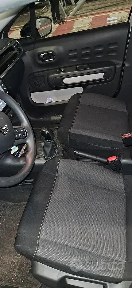 Usata Citroën C3 Feel 83 CV (61 kW) 2020 Marrone Utilitaria