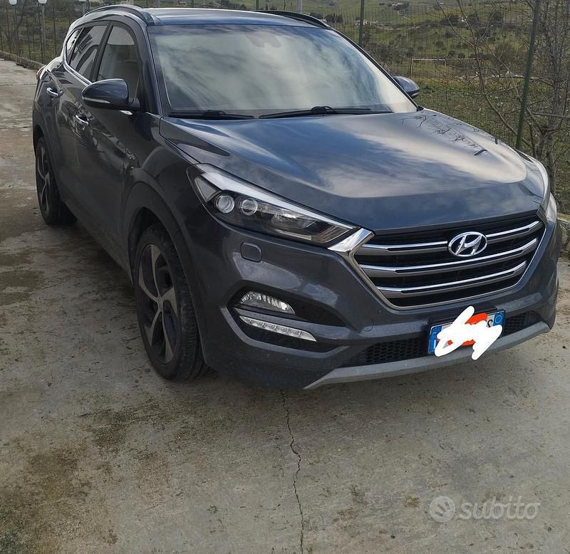 Usata Hyundai Tucson 116 CV (85 kW) 2017 Grigio SUV