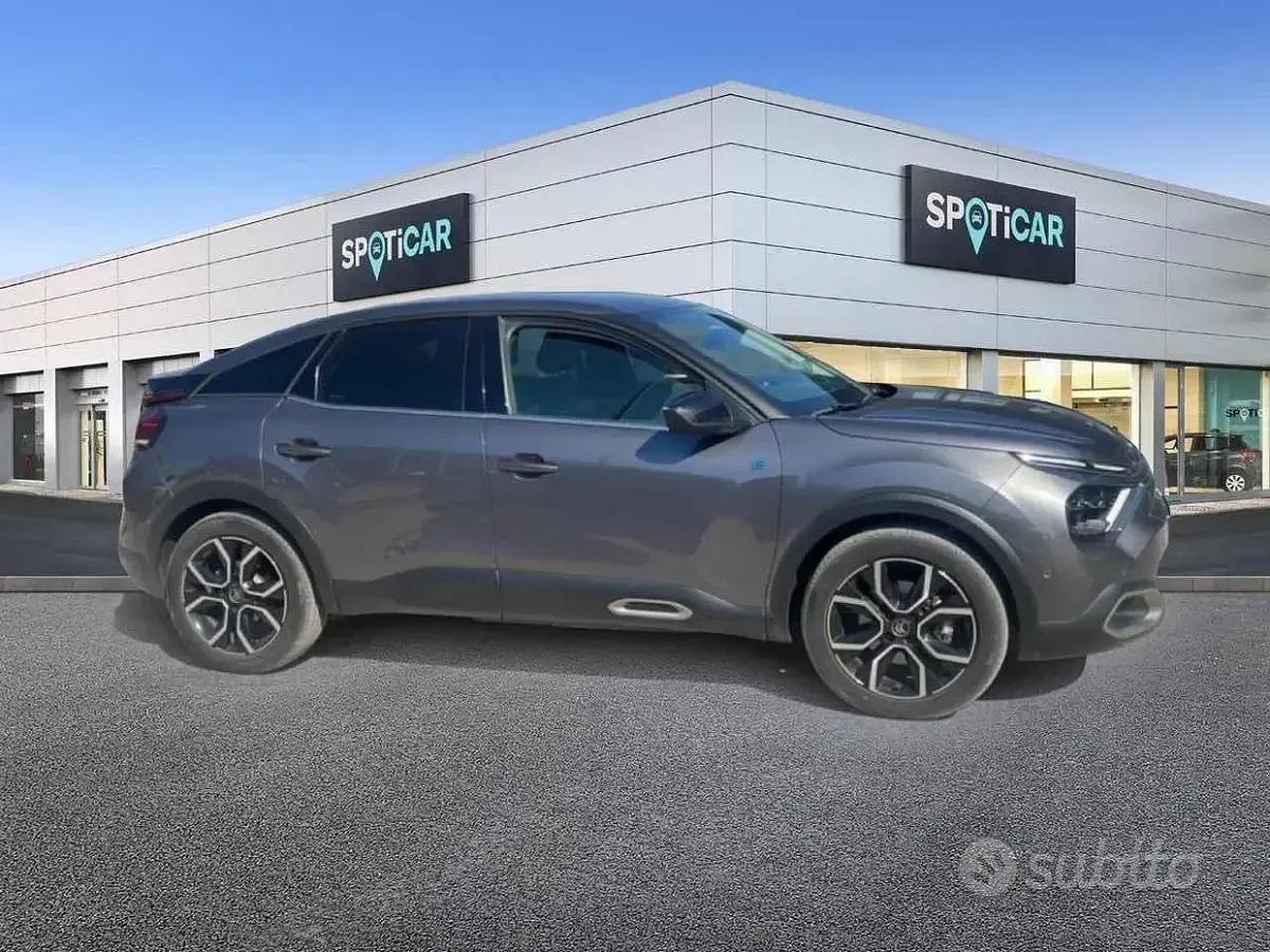 Usata Citroën e-C4 Shine 56 kW (77 CV) 2021 Grigio Berlina