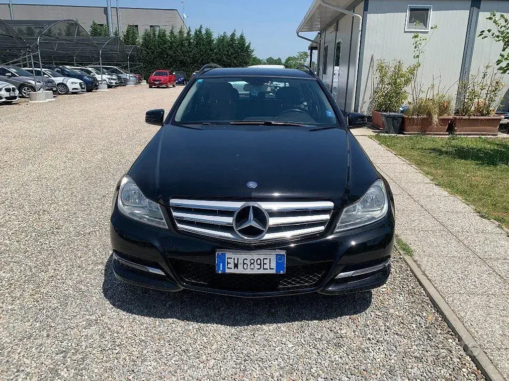 Usata Mercedes C180 120 CV (88 kW) 2014 Nero Station wagon