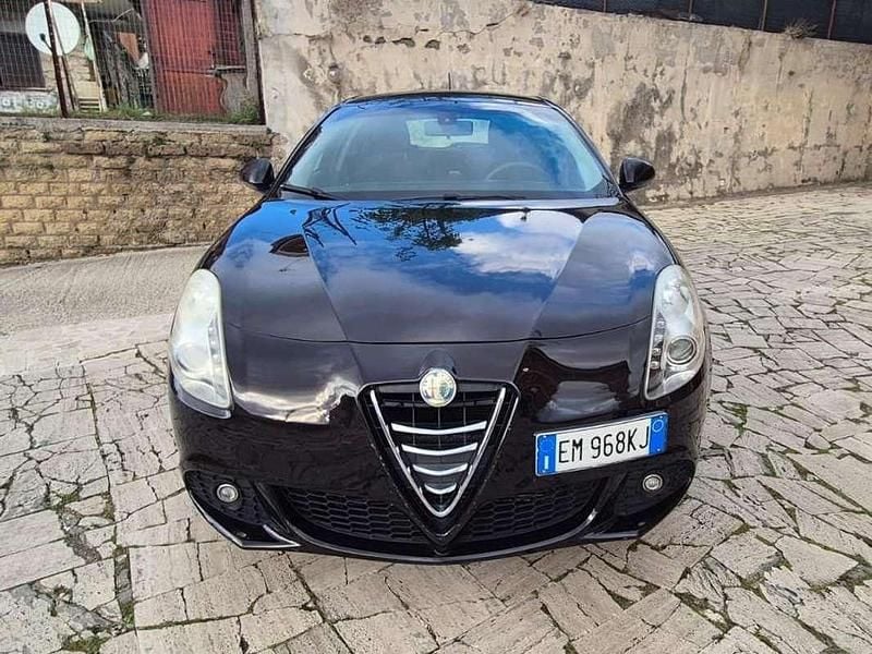 Usata Alfa Romeo Giulietta Distinctive 105 CV (77 kW) 2012 Nero Berlina