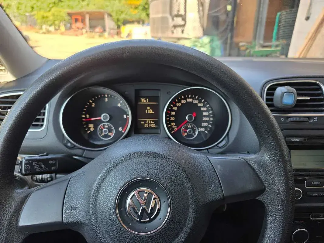 Usata VW Golf VI 75 CV (55 kW) 2010 Nero Utilitaria
