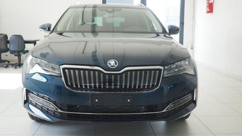 Usata Skoda Superb Style 217 CV (159 kW) 2023 Blu Station wagon
