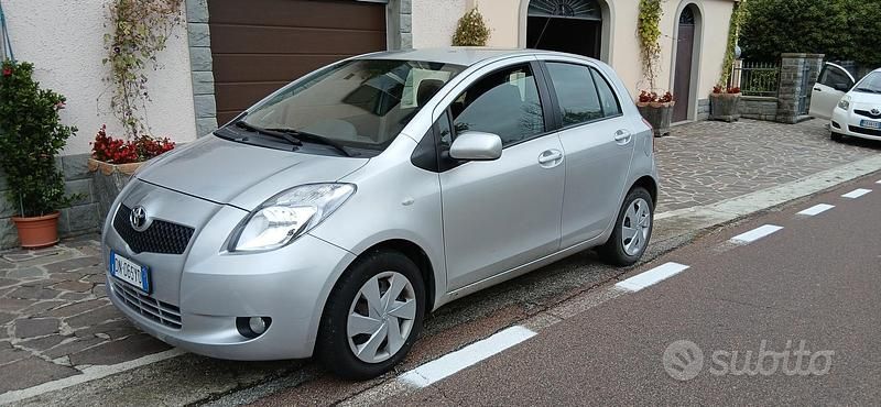 Usata Toyota Yaris Sol 2008 Grigio Utilitaria