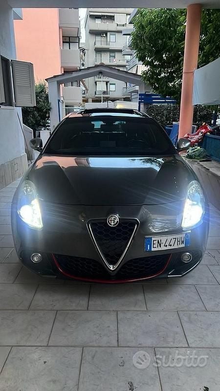 Usata Alfa Romeo Giulietta 2012 Grigio Berlina