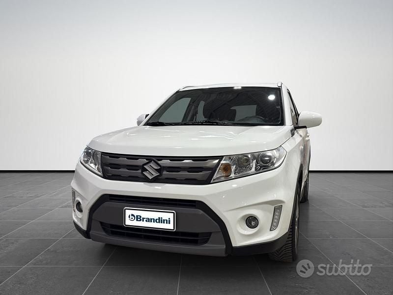 Usata Suzuki Vitara Cool 120 CV (88 kW) 2017 Alpine white SUV