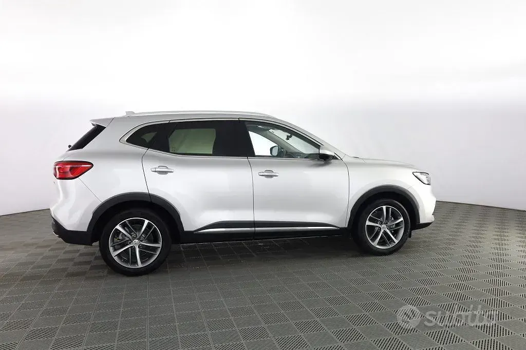 Usata MG HS Luxury 162 CV (119 kW) 2023 Grigio SUV