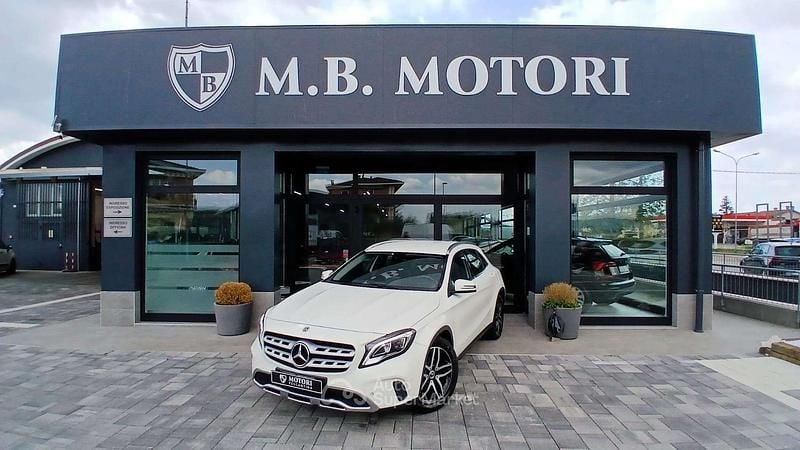 Begagnad Mercedes GLA200 Executive 136 HK (100 kW) 2017 SUV
