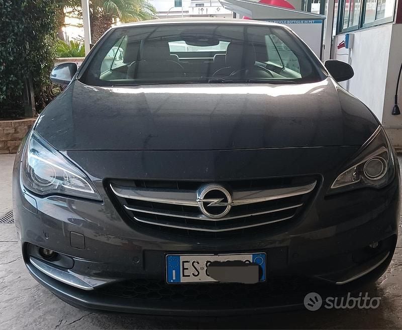 Occasion Opel Cascada 165 ch (121 kW) 2013 Gris Cabriolet