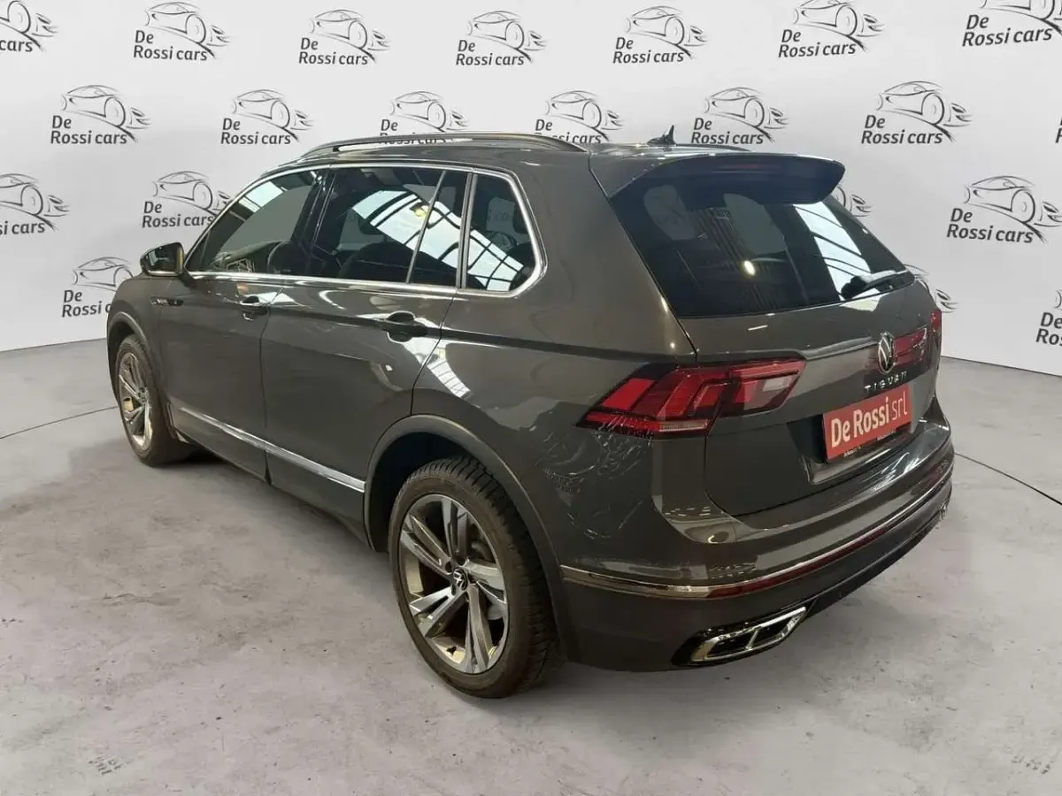 Usata VW Tiguan R-line 150 CV (110 kW) 2022 Grigio SUV