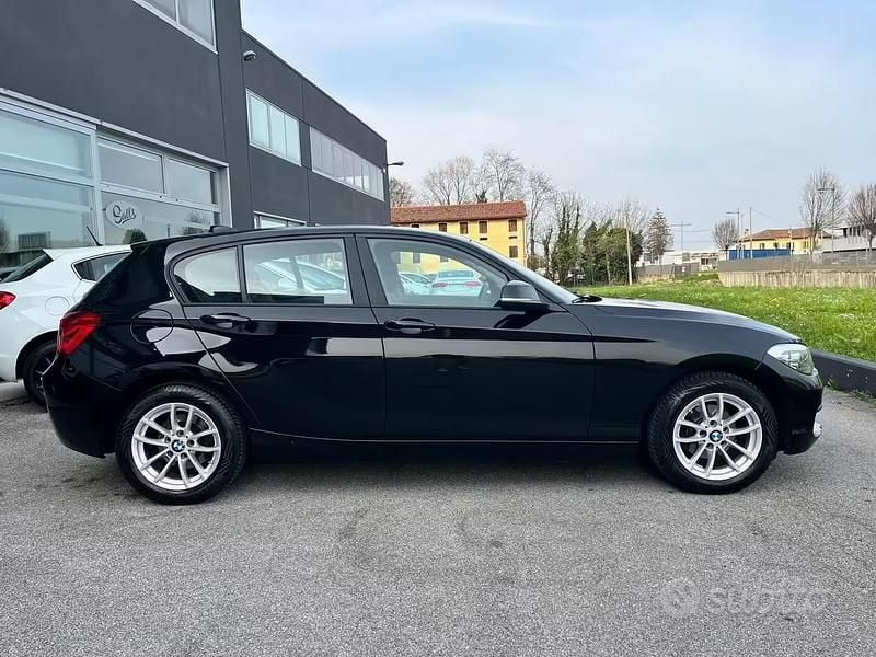 Usata BMW 116 Sport Line 109 CV (80 kW) 2015 Bianco Utilitaria