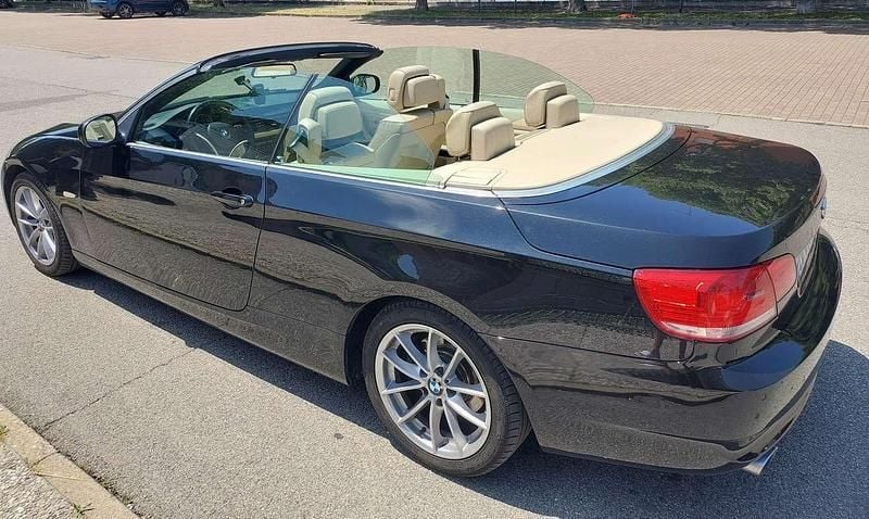Usata BMW 320 Cabriolet M Sport 177 CV (130 kW) 2010 Cabrio