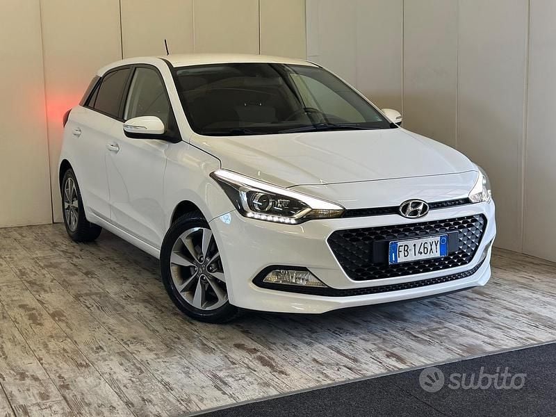 Usata Hyundai i20 Active 90 CV (66 kW) 2016 Bianco Berlina