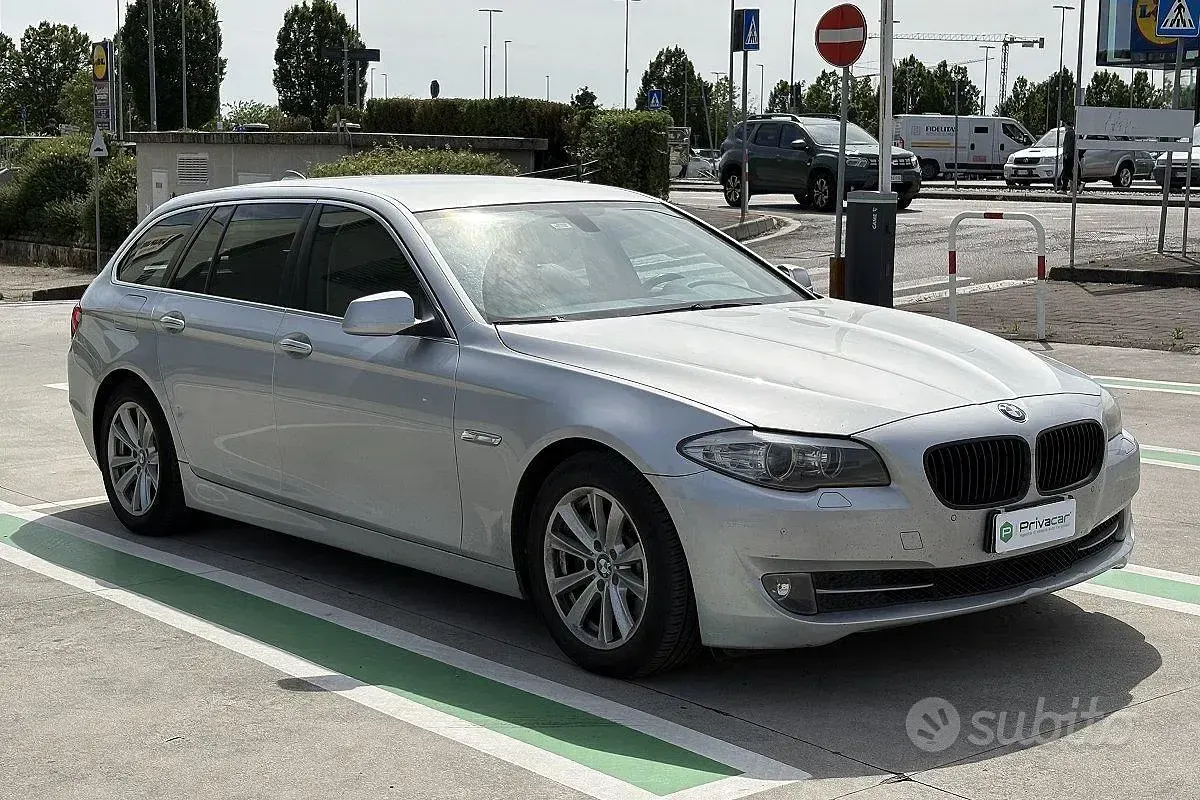 Usata BMW 530 258 CV (189 kW) 2012 Grigio Station wagon