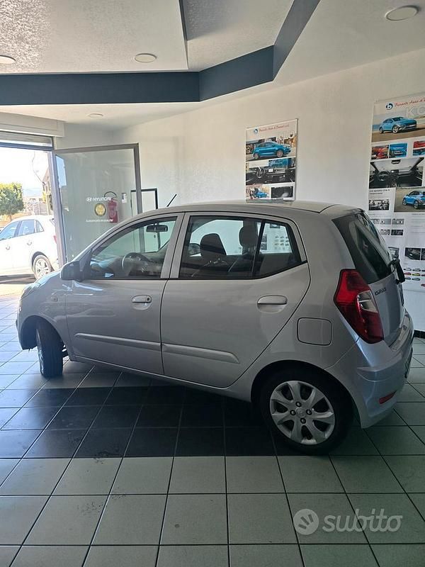 Usata Hyundai i10 Edition 69 CV (50 kW) 2013 Argento Utilitaria