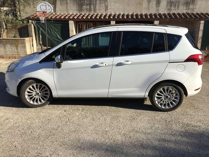 Begagnad Ford B-MAX Titanium 95 HK (69 kW) 2013 Vit Minibuss