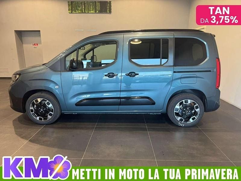 Nuova Fiat Doblò 101 CV (74 kW) 2025 Blu volare (metallizzato) Monovolume