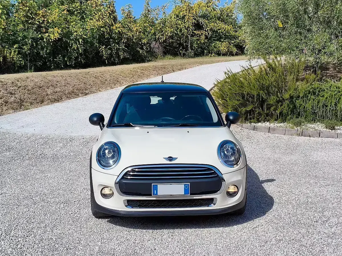 Usata Mini ONE 102 CV (75 kW) 2014 Bianco Utilitaria